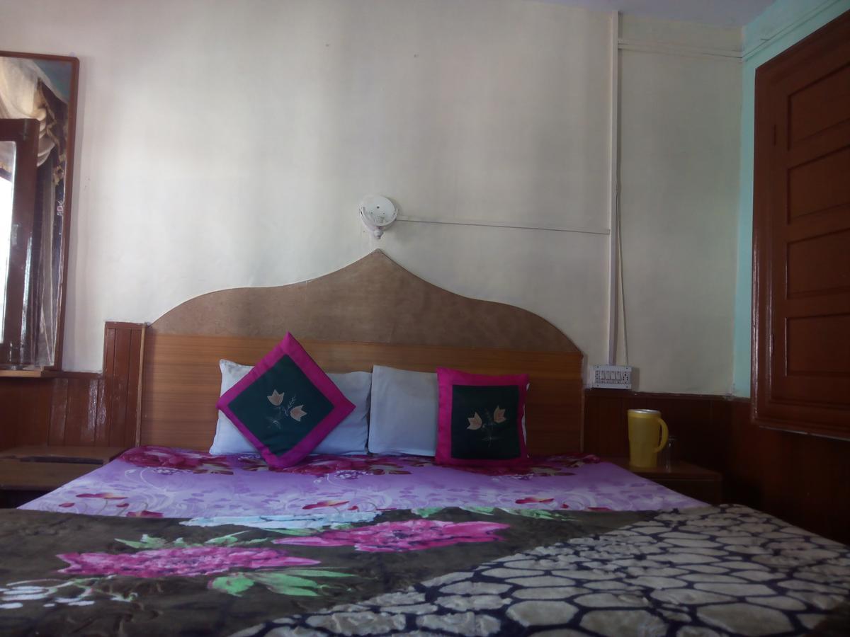 Hotel Everest Manāli Kültér fotó