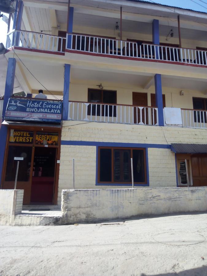 Hotel Everest Manāli Kültér fotó